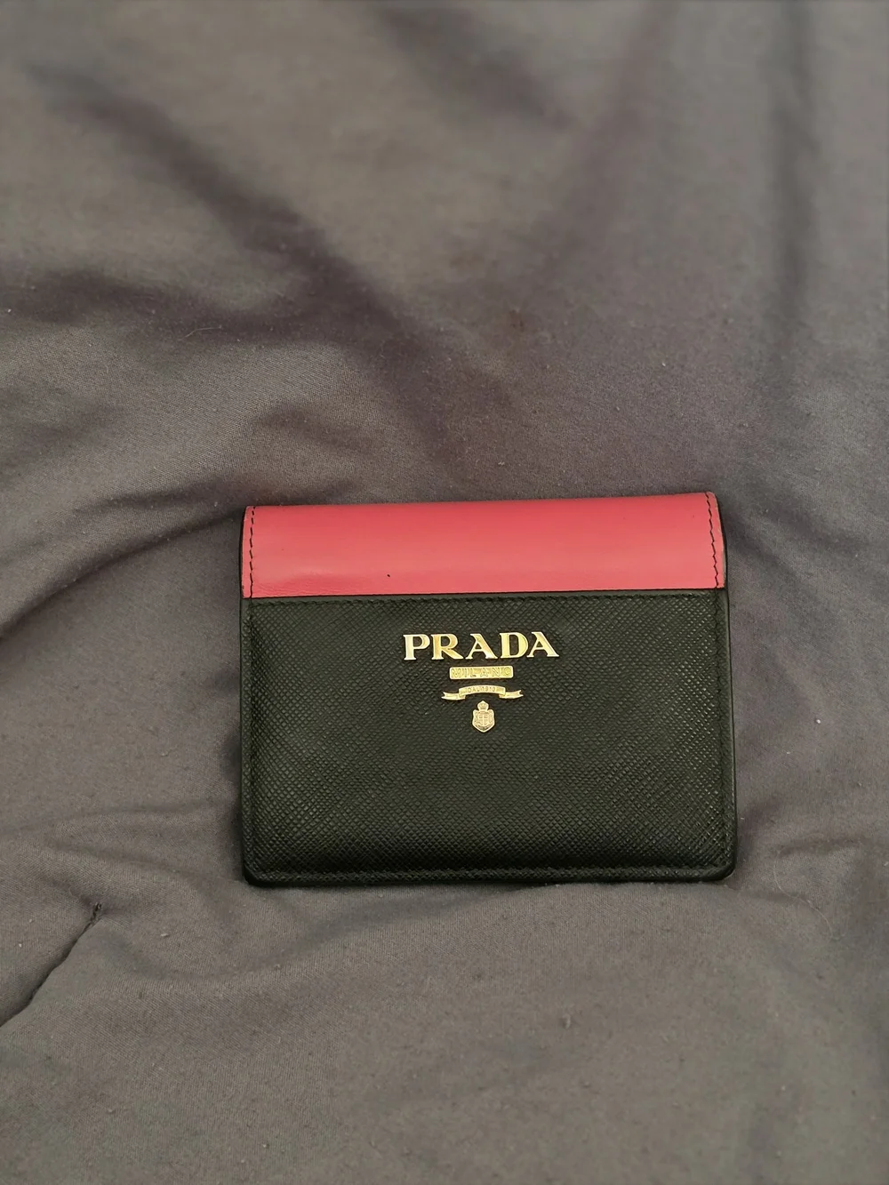 AUTHENTIC Prada Black & Pink Saffiano Leather Card Wallet with Gold-tone Logo - Picture 3 of 15
